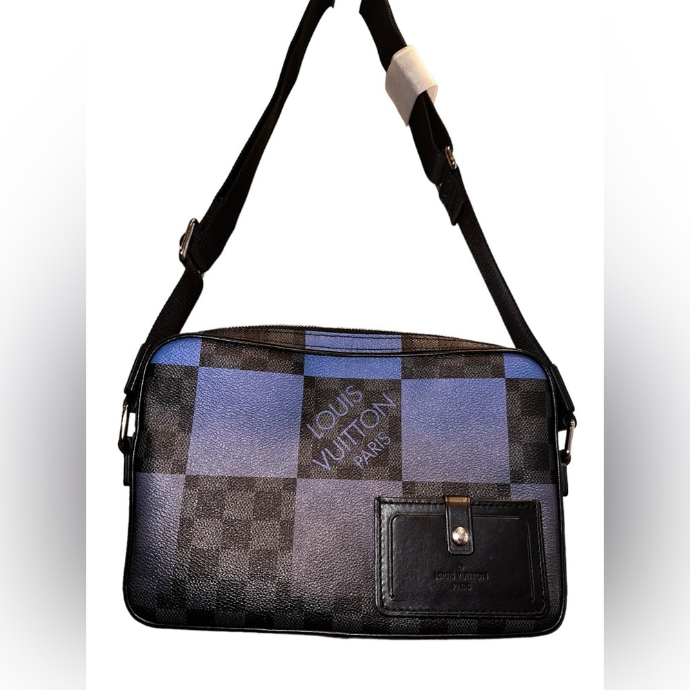 NEW Louis Vuitton Damier Graphite Alpha Messenger Bag​ - Picture 3 of 10